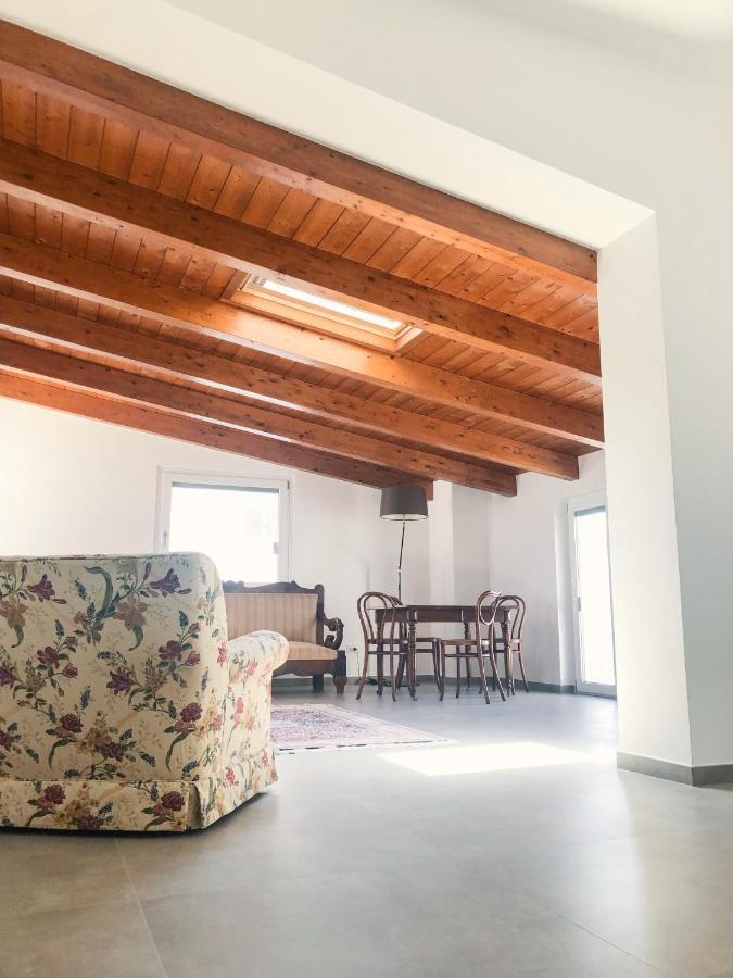 "La Casa Di Ale" Modern Suite موندراغوني المظهر الخارجي الصورة